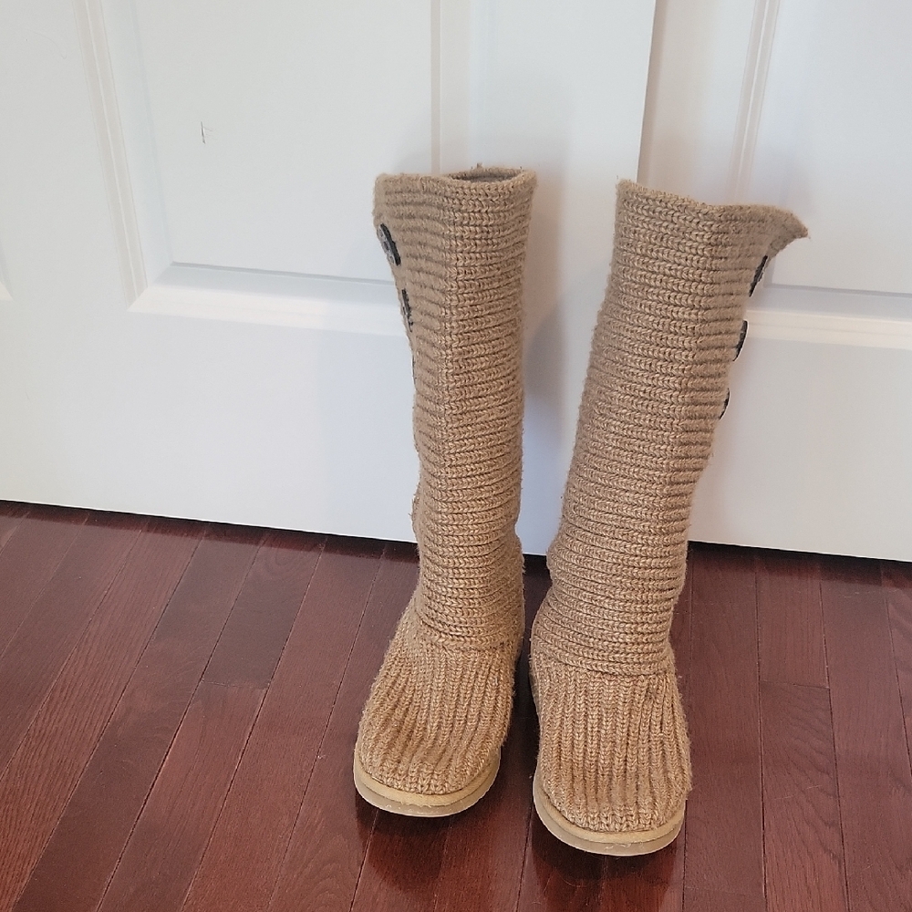 Knit Tan Boots
